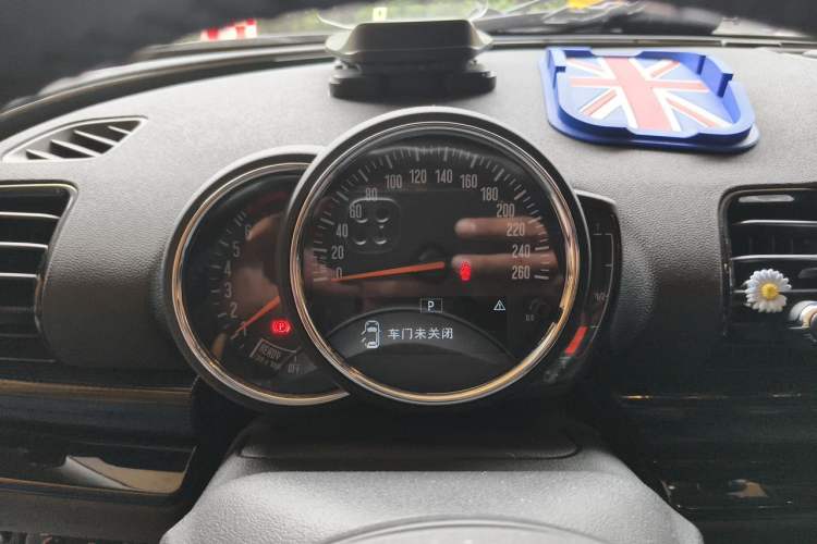 Used MINI Clubman 2019 1.5T ONE Instrument Cluster