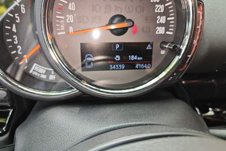 Used MINI Clubman 2019 1.5T COOPER Odometer Close Up