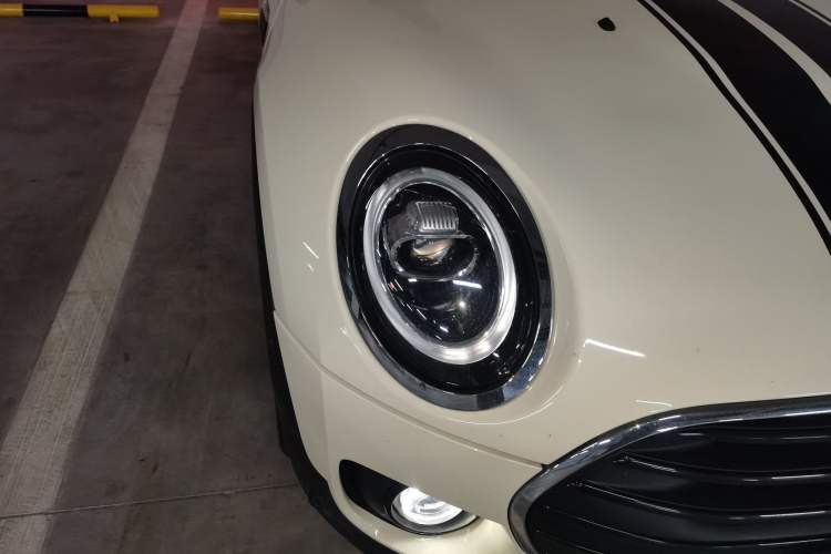 Used MINI Clubman 2019 1.5T COOPER Connoisseur Right Front Headlight