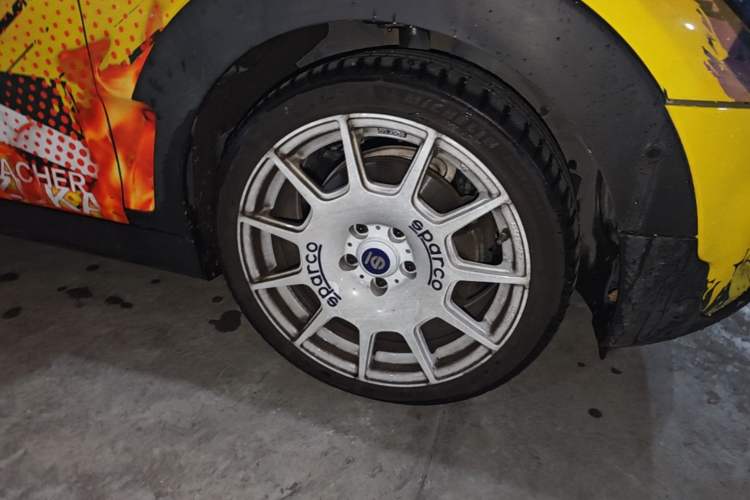 Used MINI Clubman 2019 2.0T COOPER S Right Front Wheel Hub