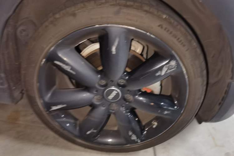 Used MINI Clubman 2019 1.5T COOPER Connoisseur Right Front Wheel Hub