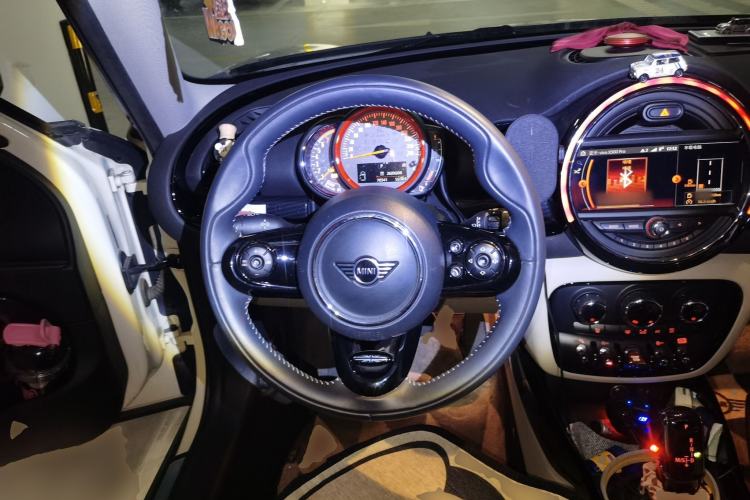 Used MINI Clubman 2019 1.5T COOPER Connoisseur Steering Wheel