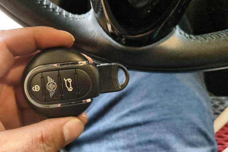 Used MINI Clubman 2019 1.5T ONE Vehicle Key