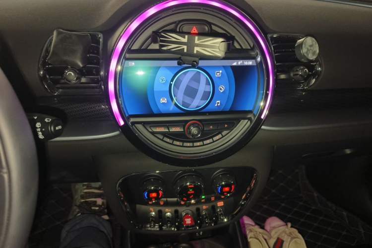 Used MINI Clubman 2019 1.5T COOPER Connoisseur Audio And AC Panel