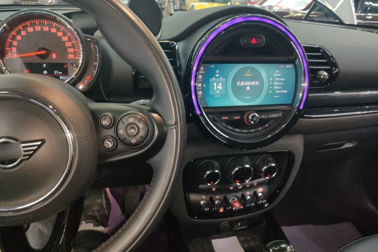 Used MINI Clubman 2019 1.5T COOPER Center Console