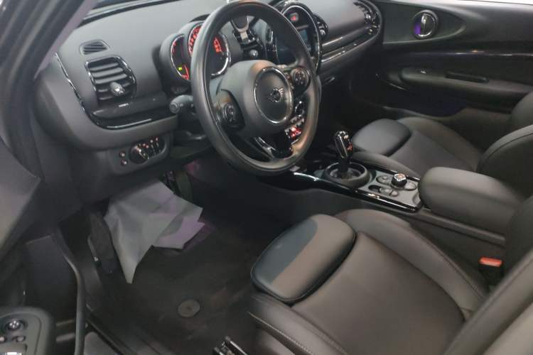 Used MINI Clubman 2019 1.5T COOPER Driver Seat