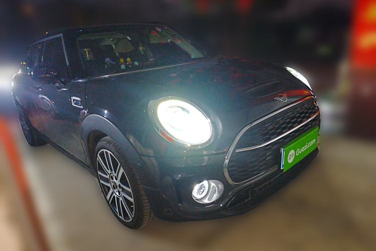 Used MINI Clubman 2019 2.0T COOPER S Front Right 45 Deg