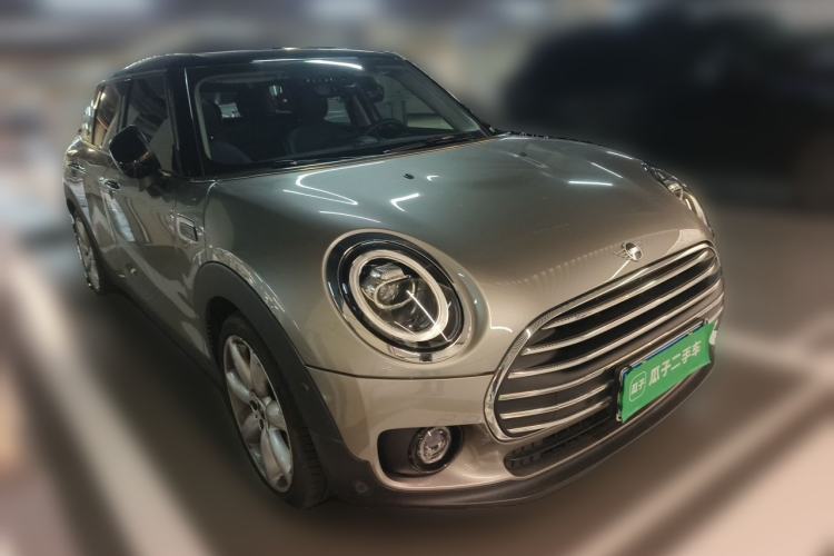 Used MINI Clubman 2019 1.5T COOPER Connoisseur Front Right 45 Deg