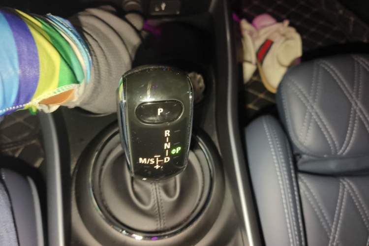 Used MINI Clubman 2019 1.5T COOPER Connoisseur Gear Lever