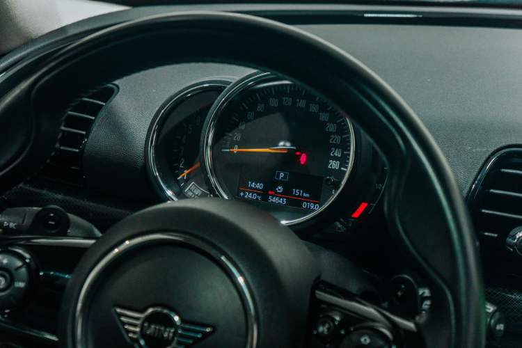 Used MINI Clubman 2019 2.0T COOPER S Instrument Cluster