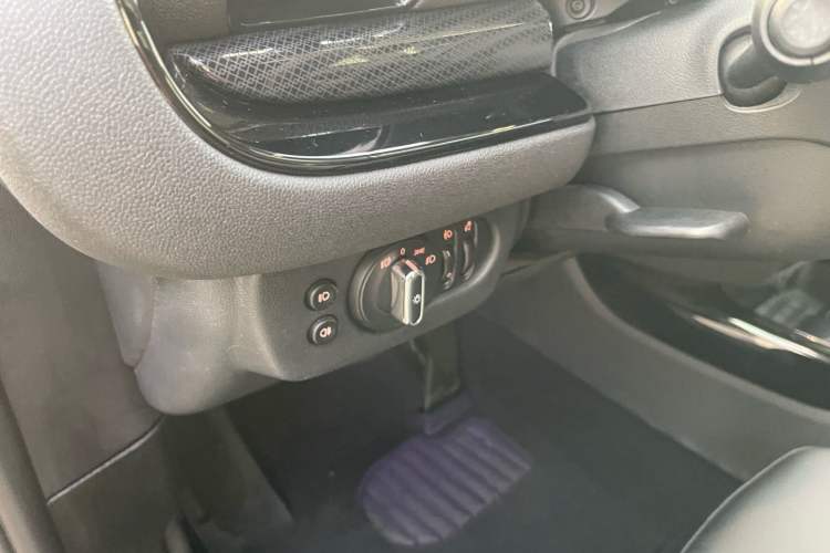 Used MINI Clubman 2019 1.5T COOPER Interior 10
