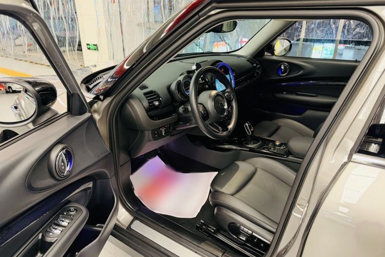 Used MINI Clubman 2019 1.5T COOPER Interior 3