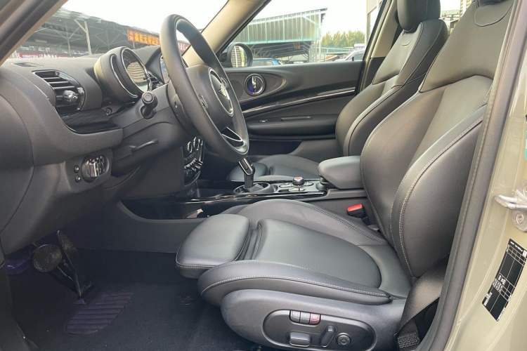 Used MINI Clubman 2019 1.5T COOPER Interior 5