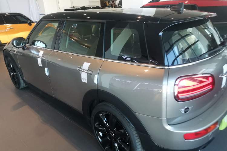 Used MINI Clubman 2019 1.5T COOPER Left Side