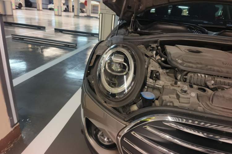Used MINI Clubman 2019 1.5T COOPER Connoisseur Right Front Headlight