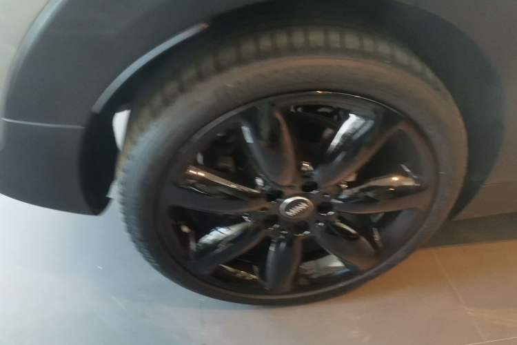 Used MINI Clubman 2019 1.5T COOPER Right Rear Wheel Hub