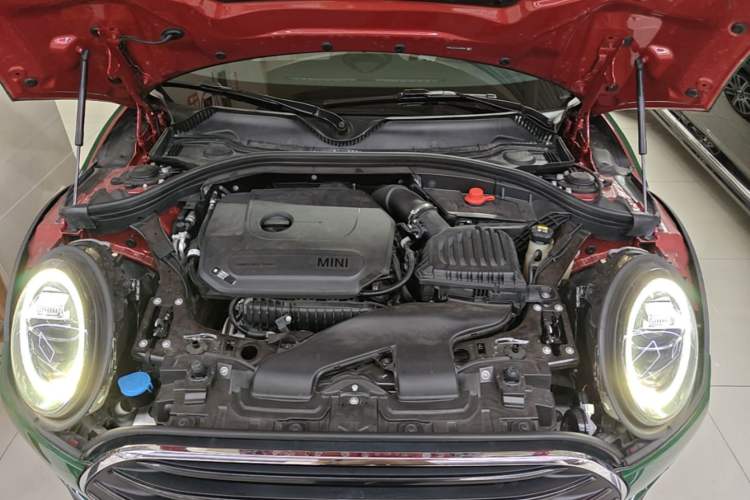 Used MINI Clubman 2019 1.5T COOPER Connoisseur Engine Bay