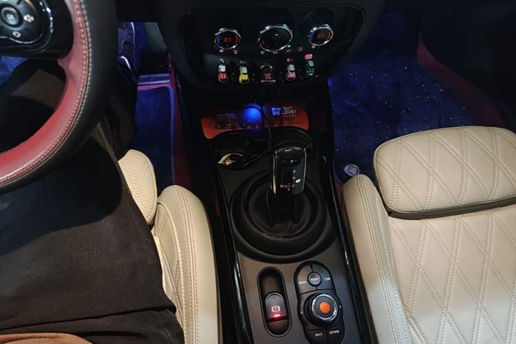 Used MINI Clubman 2019 1.5T COOPER Connoisseur Gear Lever