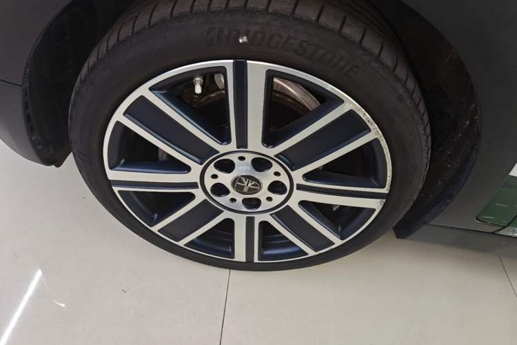 Used MINI Clubman 2019 1.5T COOPER Connoisseur Left Front Wheel Hub