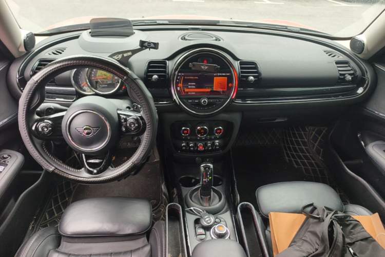 Used MINI Clubman 2019 2.0T COOPER S Center Console