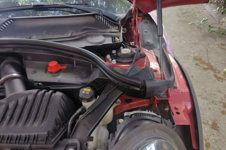 Used MINI Clubman 2019 1.5T COOPER Connoisseur Engine Bay Left