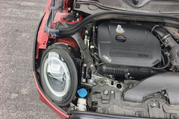 Used MINI Clubman 2019 2.0T COOPER S Engine Bay Right