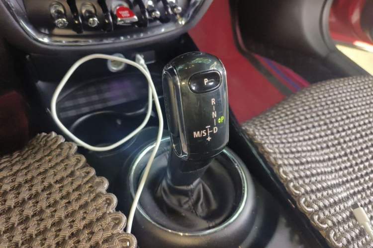 Used MINI Clubman 2019 1.5T COOPER Connoisseur Gear Lever
