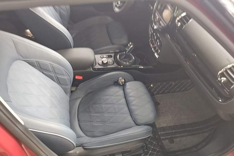 Used MINI Clubman 2019 1.5T COOPER Connoisseur Right Front Seat