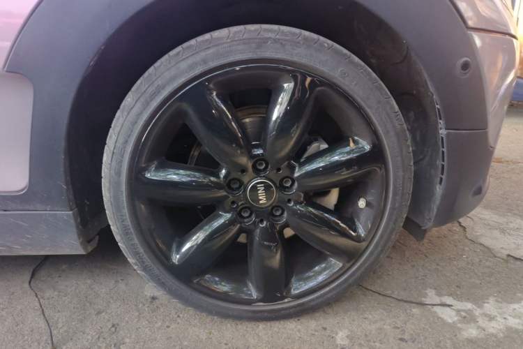Used MINI Clubman 2019 1.5T COOPER Connoisseur Right Front Wheel Hub