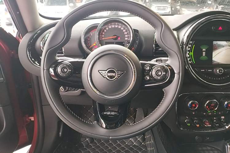 Used MINI Clubman 2019 1.5T COOPER Connoisseur Steering Wheel