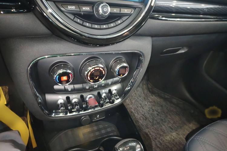 Used MINI Clubman 2019 2.0T COOPER S Audio And AC Panel