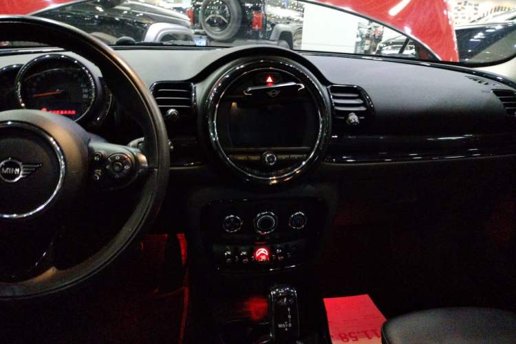 Used MINI Clubman 2019 1.5T ONE Audio And AC Panel