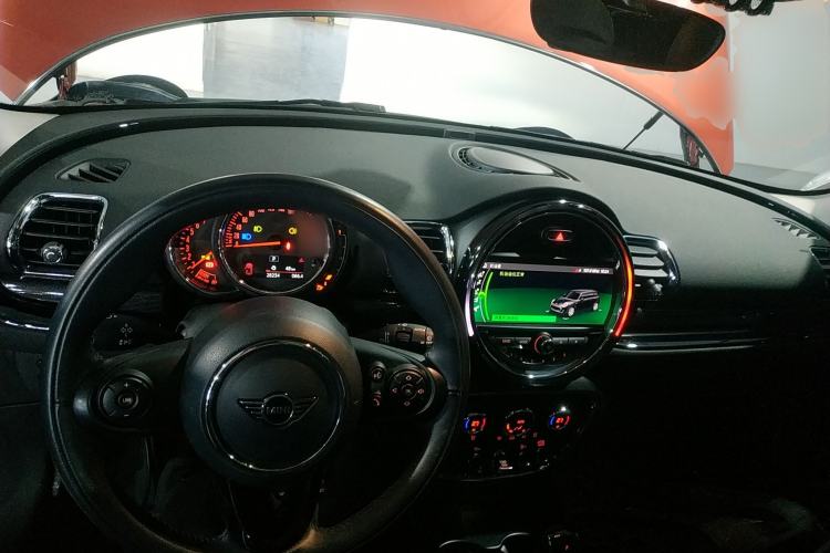 Used MINI Clubman 2019 1.5T COOPER Center Console