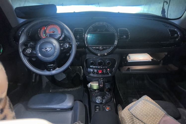 Used MINI Clubman 2019 2.0T COOPER S Center Console