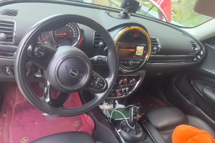 Used MINI Clubman 2019 1.5T COOPER Center Console