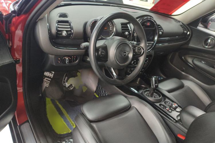 Used MINI Clubman 2019 1.5T COOPER Center Console