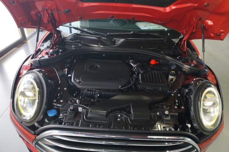 Used MINI Clubman 2019 1.5T COOPER Connoisseur Engine Bay
