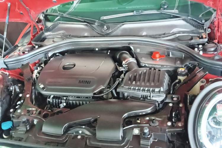 Used MINI Clubman 2019 1.5T COOPER Connoisseur Engine Bay