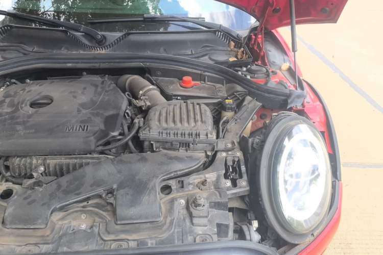 Used MINI Clubman 2019 1.5T COOPER Engine Bay Left
