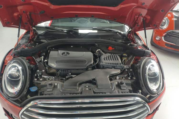 Used MINI Clubman 2019 1.5T COOPER Engine Bay