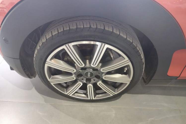 Used MINI Clubman 2019 1.5T COOPER Connoisseur Exterior 4