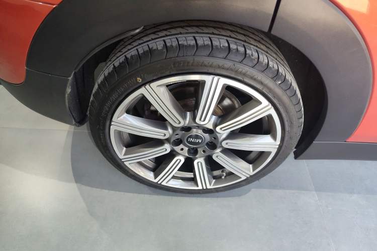 Used MINI Clubman 2019 1.5T COOPER Connoisseur Exterior 5
