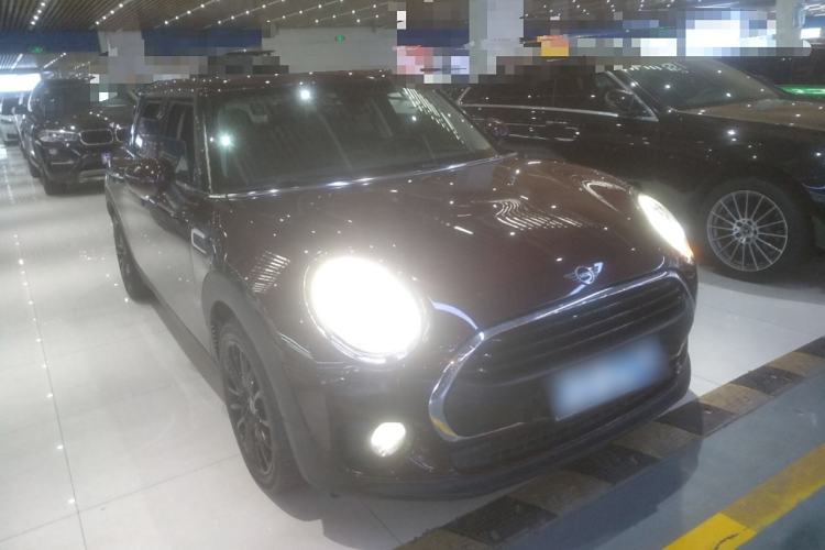 Used MINI Clubman 2019 1.5T ONE Front Right 45 Deg