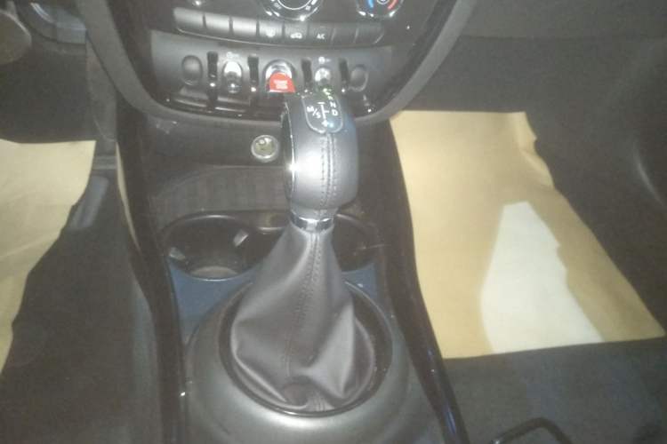 Used MINI Clubman 2019 1.5T ONE Gear Lever