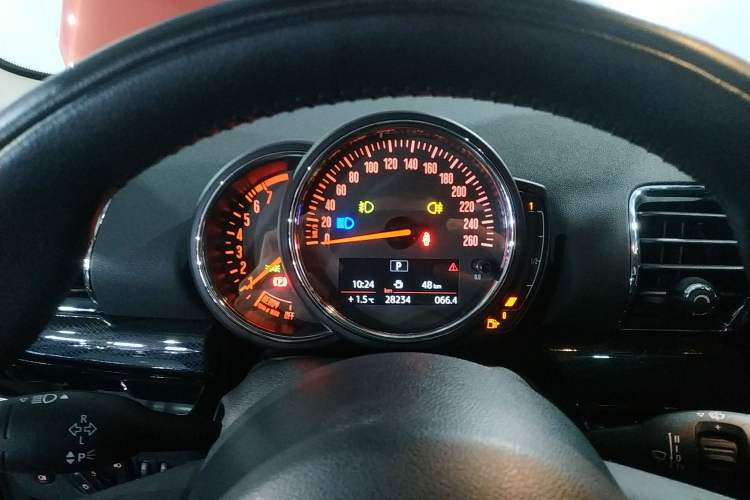 Used MINI Clubman 2019 1.5T COOPER Instrument Cluster