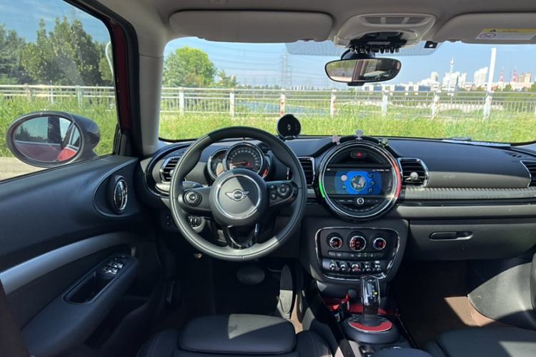 Used MINI Clubman 2019 1.5T COOPER Interior 1