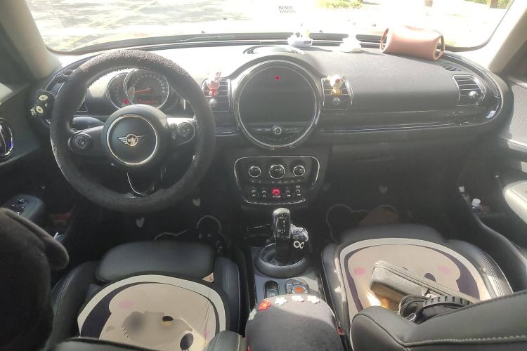 Used MINI Clubman 2019 1.5T COOPER Interior 2