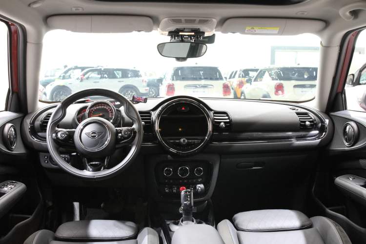 Used MINI Clubman 2019 1.5T COOPER Connoisseur Interior 2