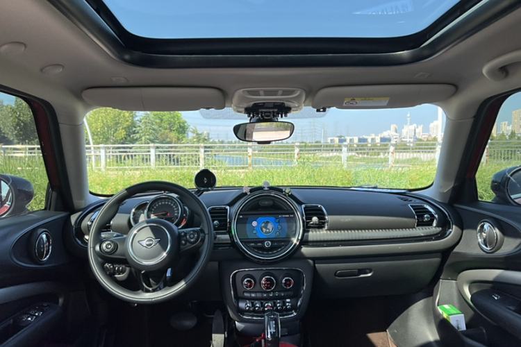 Used MINI Clubman 2019 1.5T COOPER Interior 2
