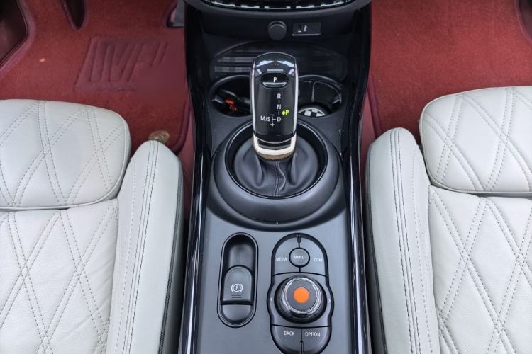 Used MINI Clubman 2019 1.5T COOPER Connoisseur Interior 3